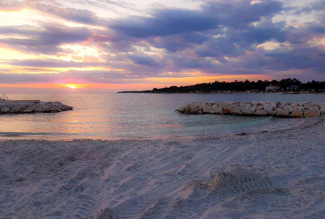 Home Away From Home 2 Poreč Eksteriør bilde